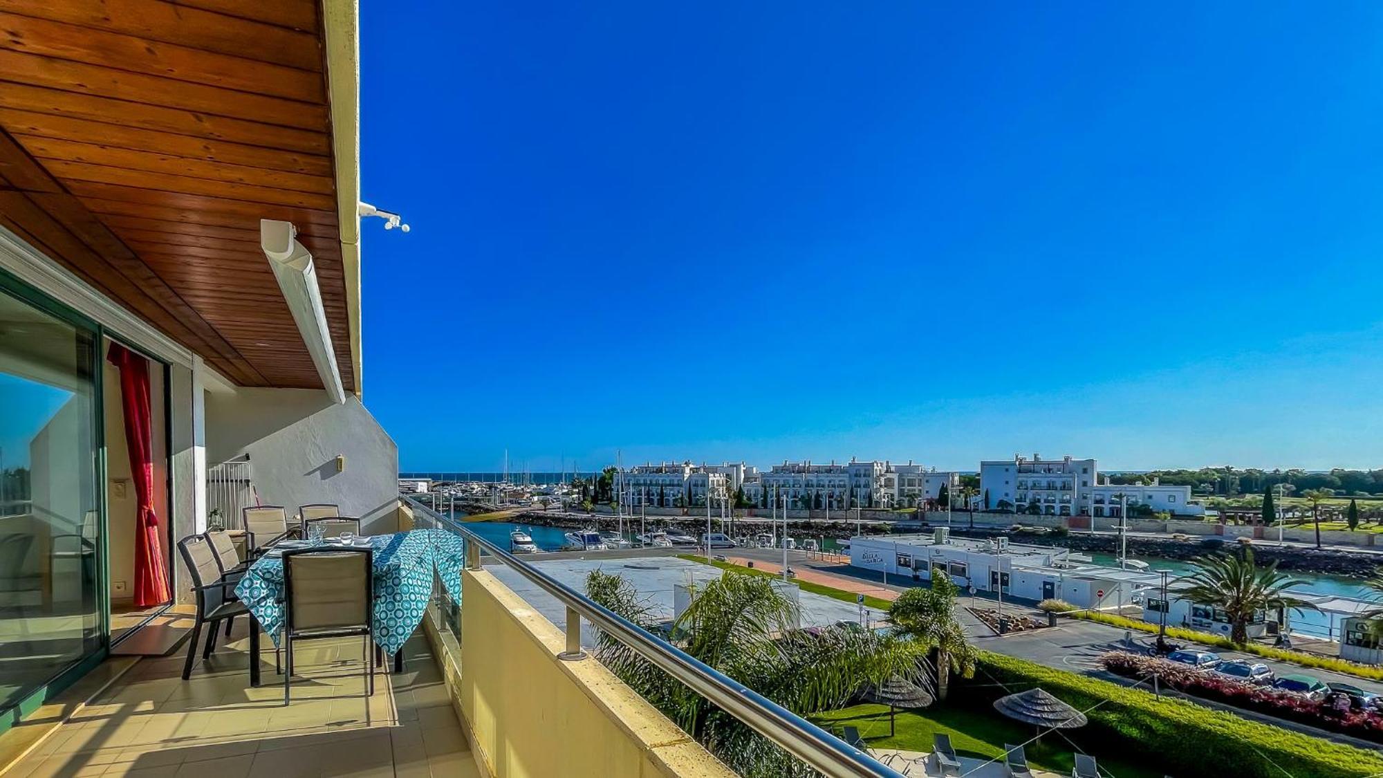 Aquamar Sunset T2 By Hsr Marina Vilamoura Quarteira Exterior photo